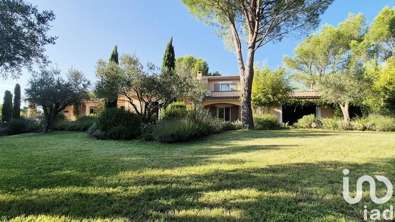 Maison - 225 m² - 6 pièces