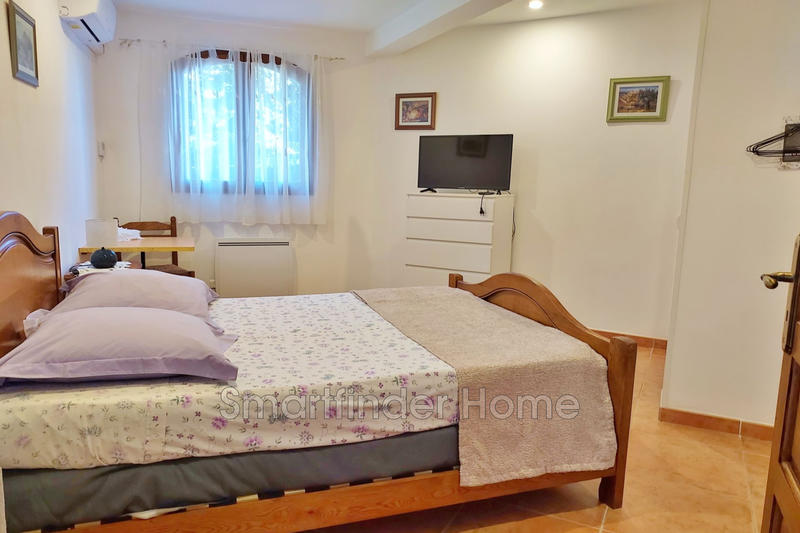 Maison - 272 m² - 8 pièces