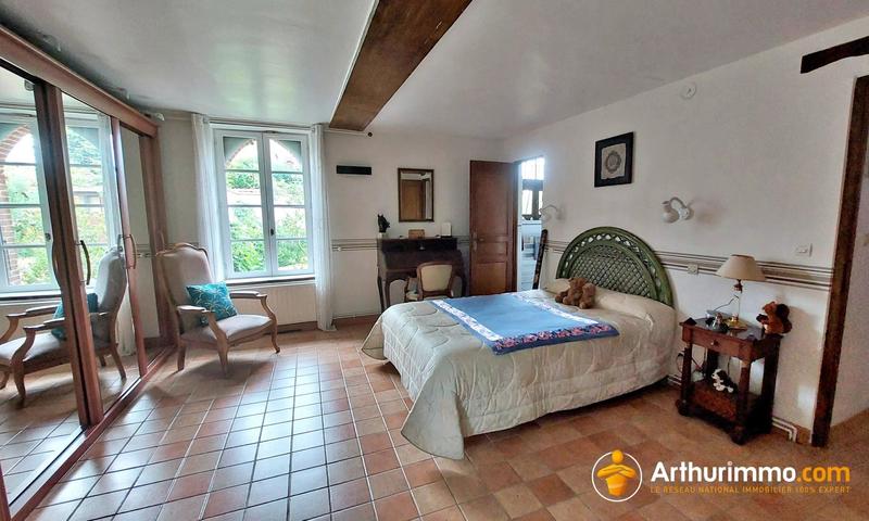 Maison - 202 m² - 7 pièces