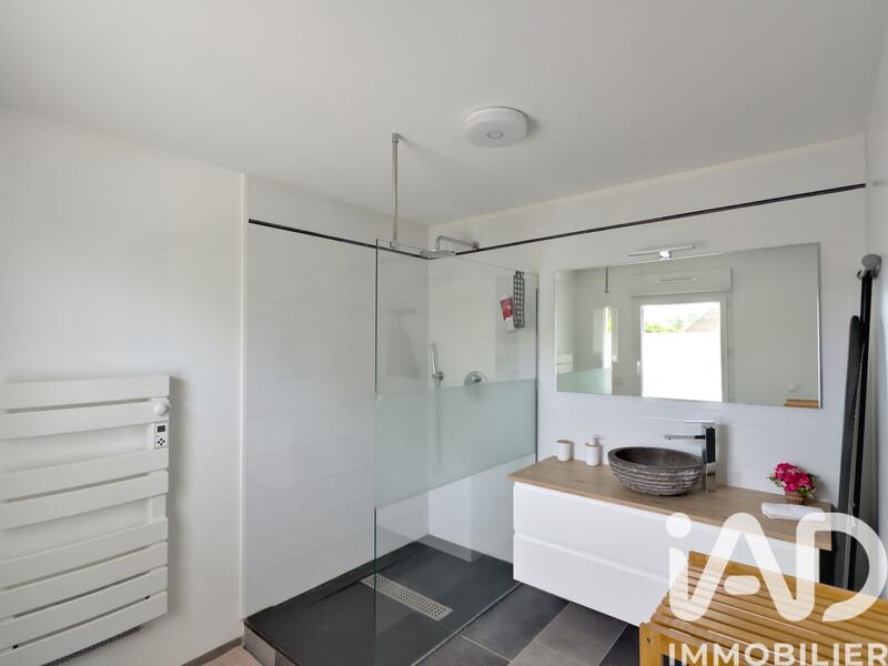 Maison - 102 m² - 5 pièces