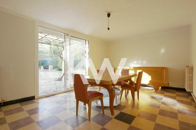 Maison - 80 m² - 5 pièces