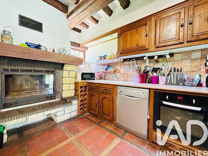 Maison - 236 m² - 7 pièces