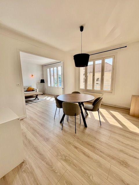 Appartement - 86 m² - 3 pièces