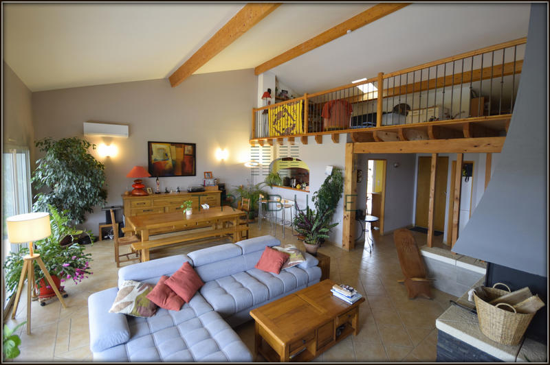 Maison - 160 m² - 5 pièces