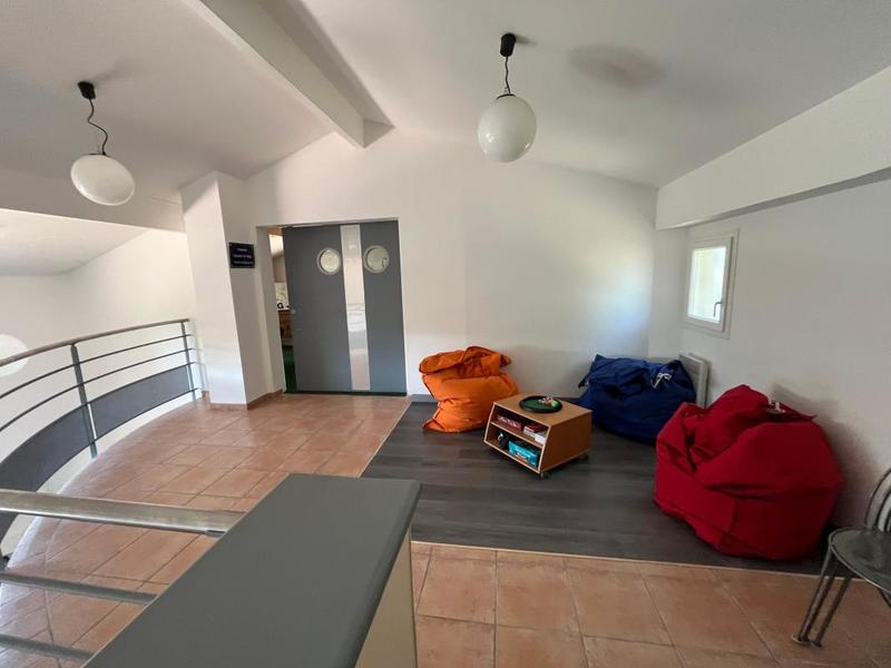 Maison - 208 m² - 5 pièces