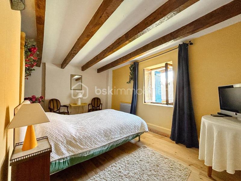 Maison de village - 112 m² - 5 pièces