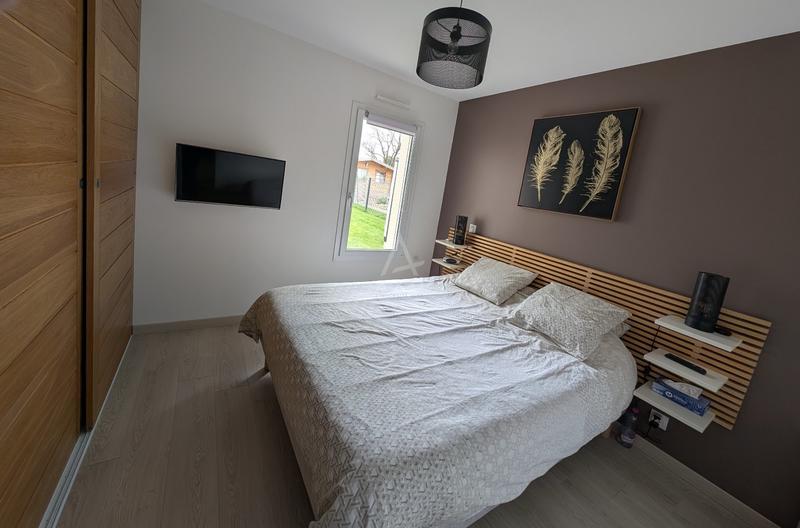 Maison - 93 m² - 6 pièces