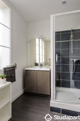 Chambre - 13 m² - 1 pièce