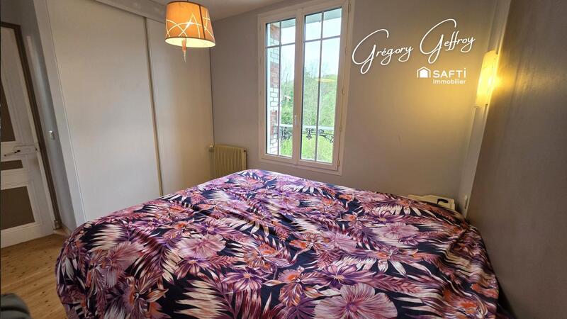 Maison - 96 m² - 5 pièces