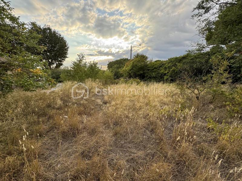 Terrain industriel - 1 160 m²