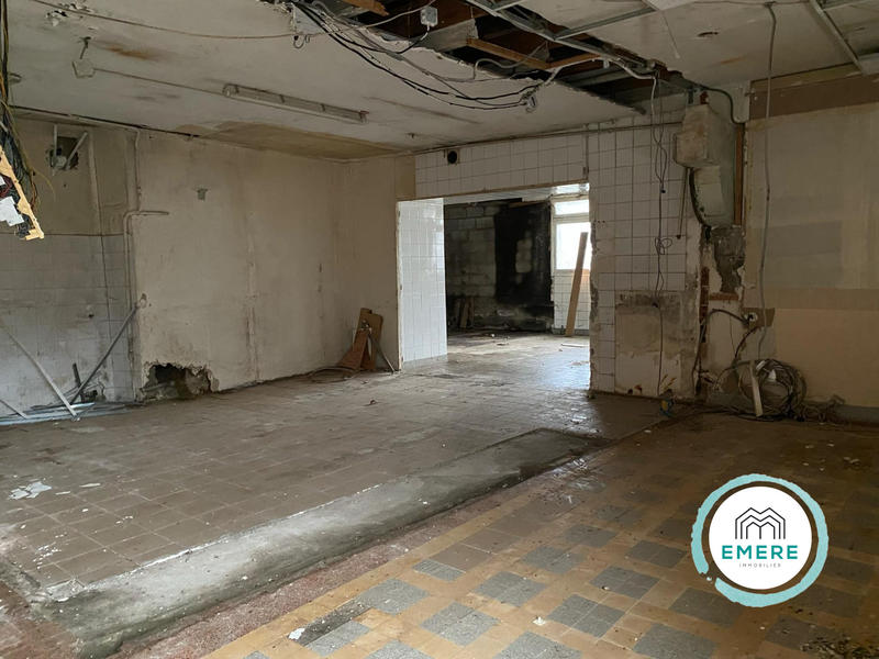 Maison - 265 m² - 11 pièces