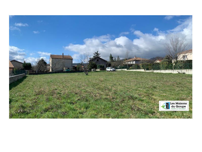 Terrain constructible - 1 609 m²