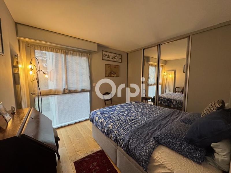 Appartement - 80 m² - 2 pièces