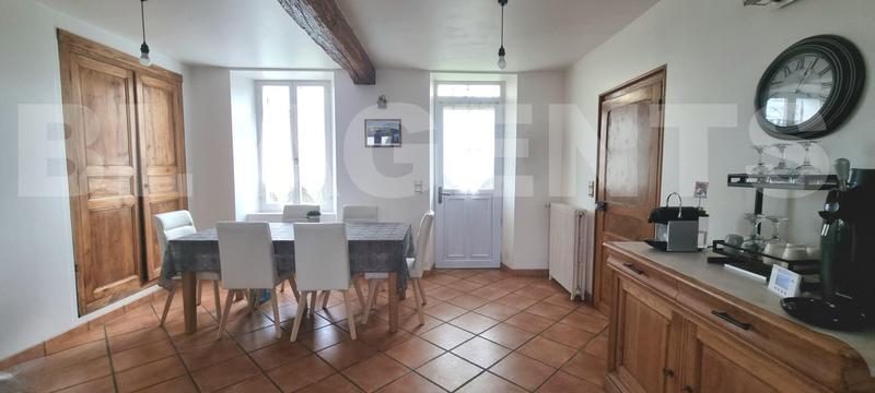 Maison - 176 m² - 7 pièces