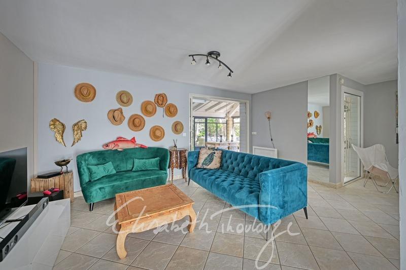 Maison - 160 m² - 8 pièces