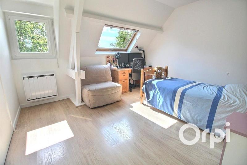 Maison - 137 m² - 6 pièces