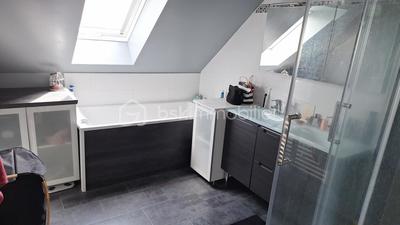 Maison traditionnelle - 85 m² - 5 pièces