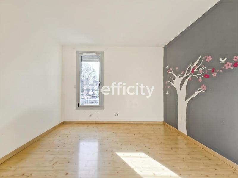 Maison - 104 m² - 5 pièces