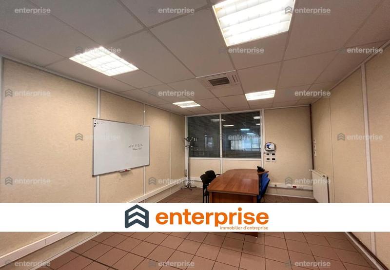 Local d'activité / Entrepôt - 2 000 m²