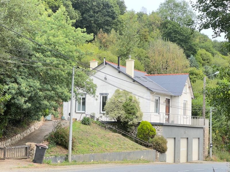 Maison - 136 m² - 7 pièces