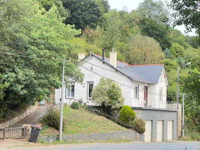 Maison - 136 m² - 7 pièces