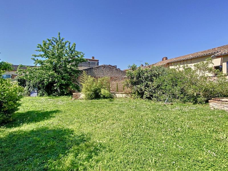 Maison - 263 m² - 7 pièces