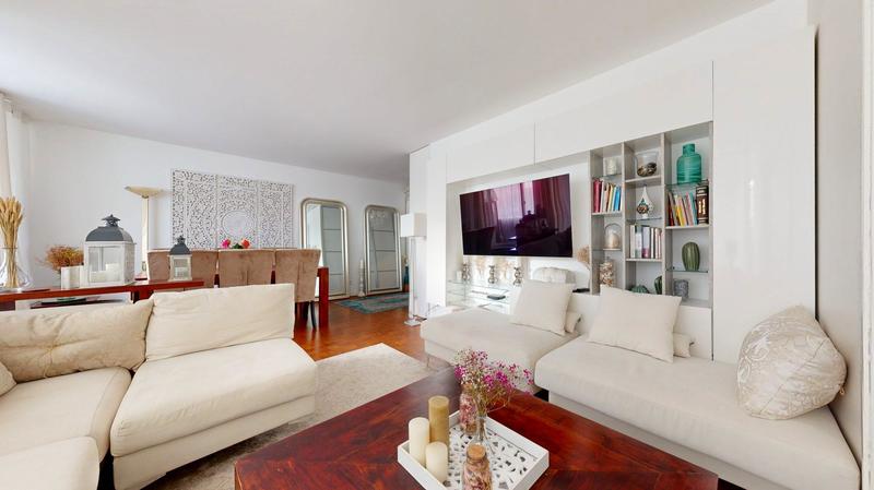 Appartement - 111 m² - 5 pièces