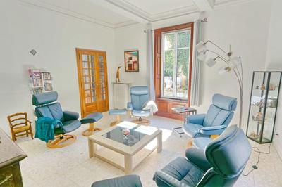 Maison - 213 m² - 7 pièces