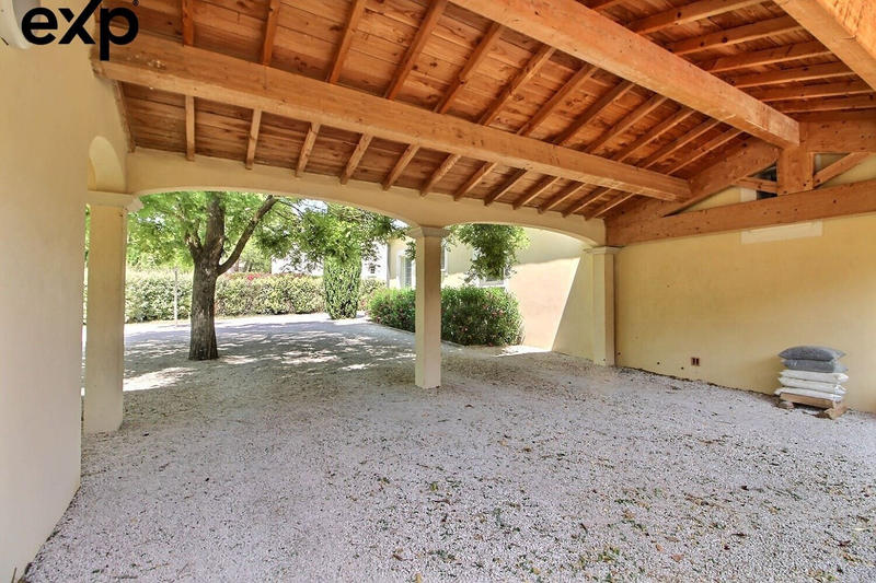 Villa - 198 m² - 7 pièces