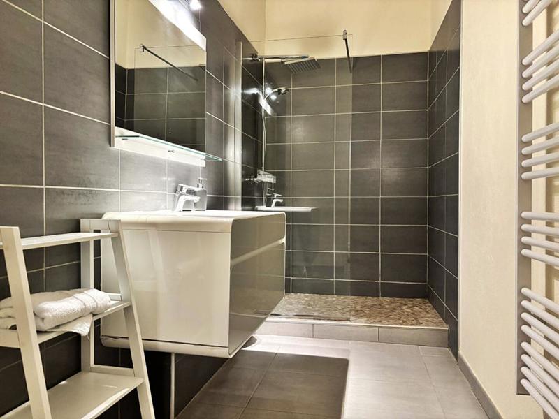 Maison - 340 m² - 10 pièces