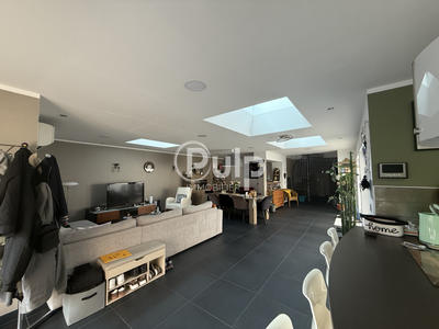 Maison - 194 m² - 7 pièces