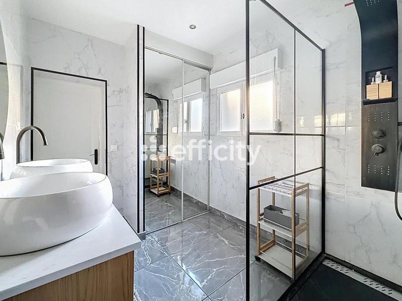 Maison de ville - 100 m² - 4 pièces