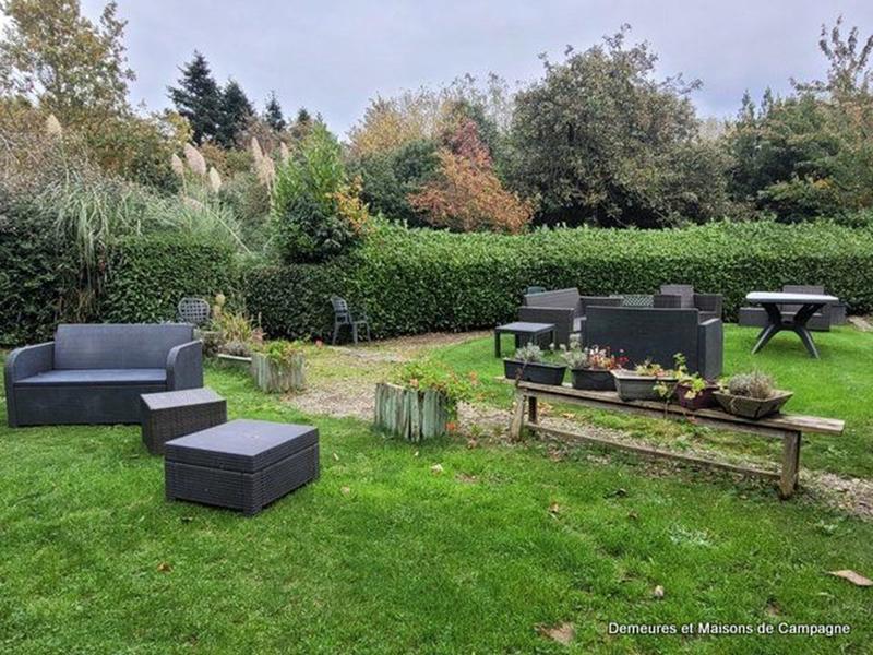 Maison - 268 m² - 12 pièces