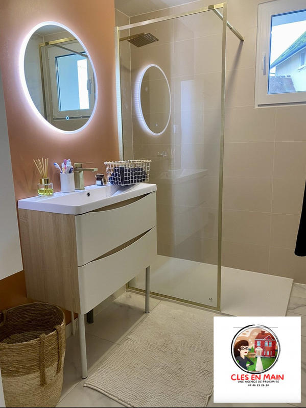 Maison traditionnelle - 105 m² - 6 pièces