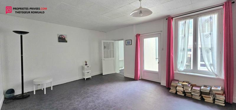 Maison - 159 m² - 6 pièces