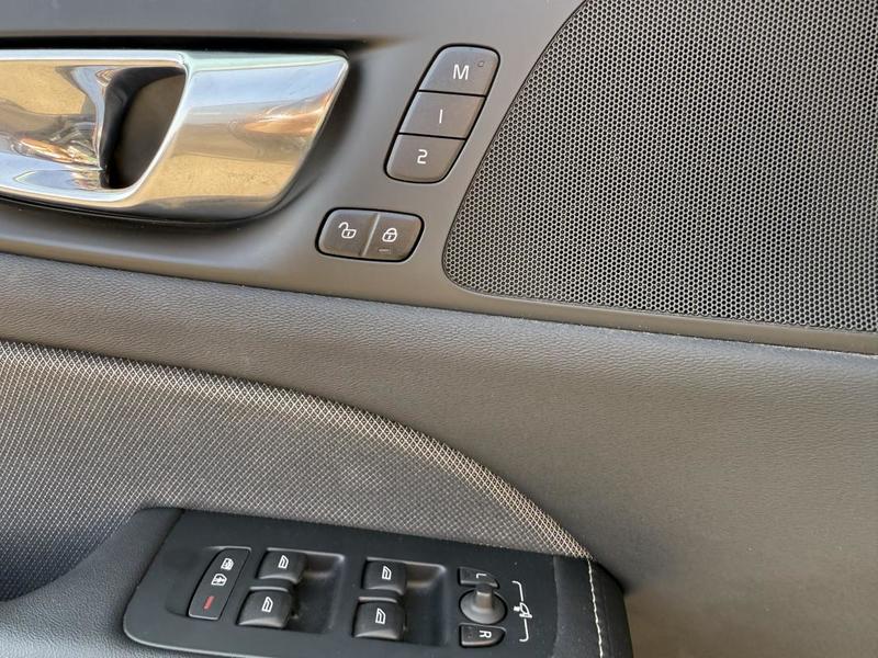 Volvo V60 2.0d 197 r-design bva8