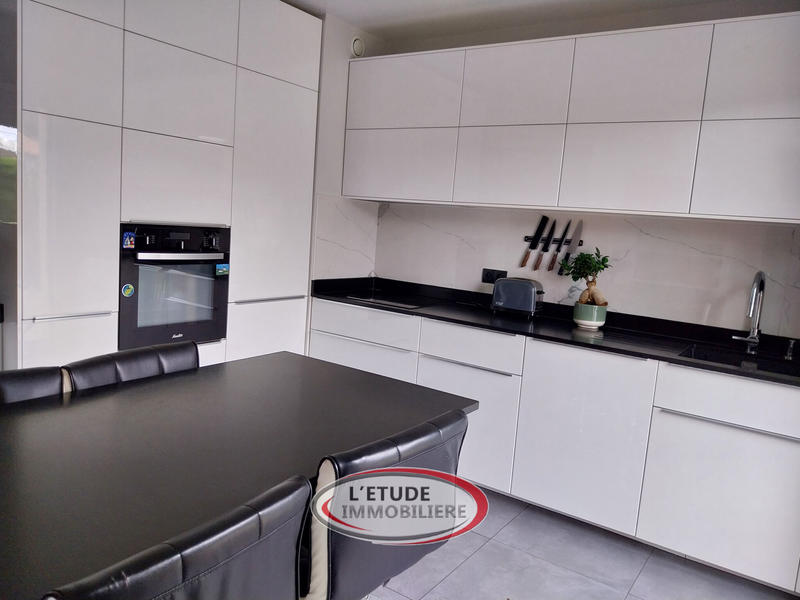 Maison - 135 m² - 7 pièces