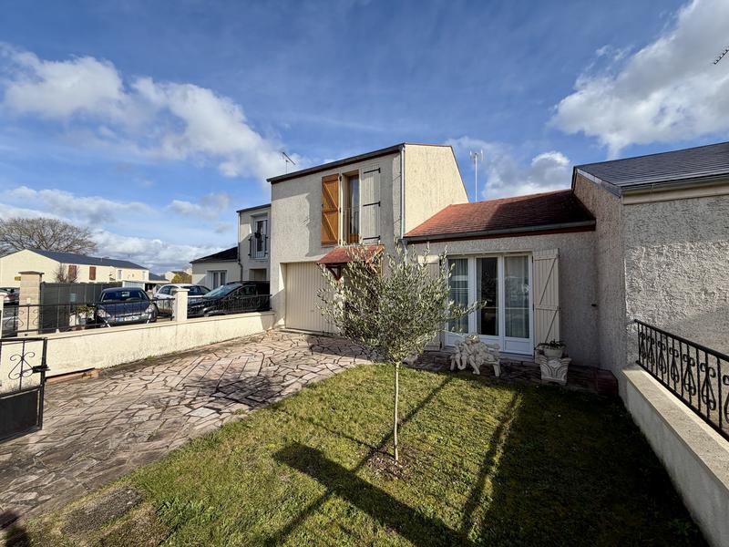 Maison - 103 m² - 5 pièces