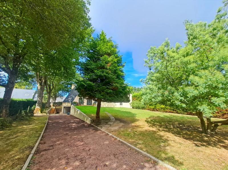 Maison - 228 m² - 5 pièces