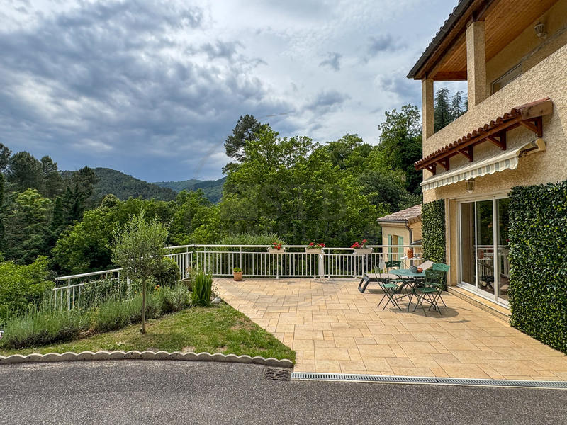 Maison - 125 m² - 6 pièces