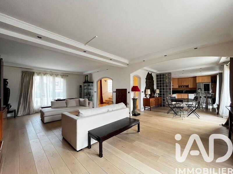 Maison - 165 m² - 7 pièces