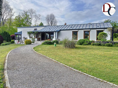 Maison - 340 m² - 9 pièces