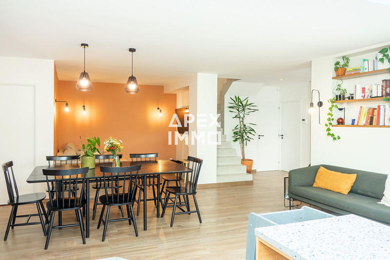 Maison d'architecte - 180 m² - 8 pièces