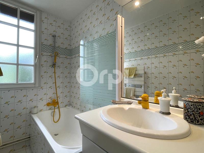 Maison - 162 m² - 5 pièces