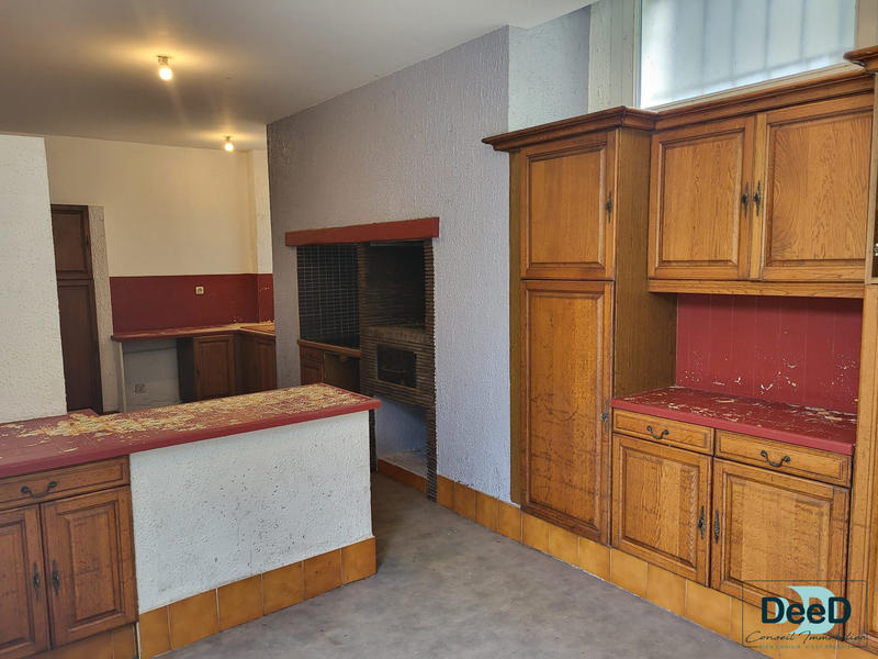 Maison - 205 m² - 7 pièces