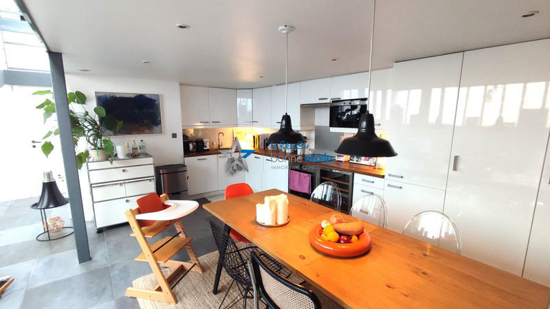 Loft - 83 m² - 3 pièces