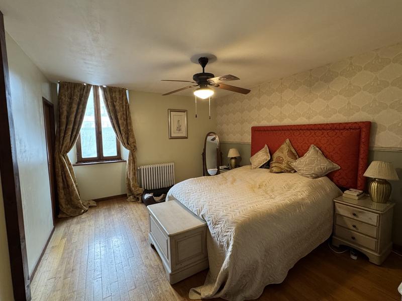 Maison ancienne - 450 m² - 12 pièces