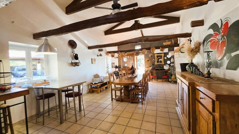 Maison en pierre - 150 m² - 7 pièces