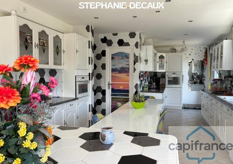 Maison - 159 m² - 9 pièces