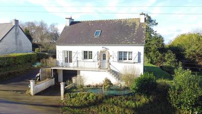 Maison - 102 m² - 5 pièces